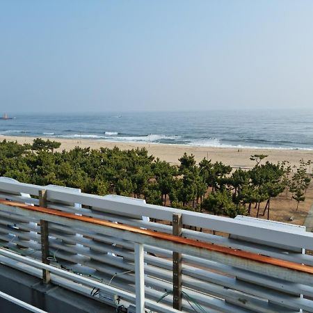 Pine Beach Jangjang Kültér fotó
