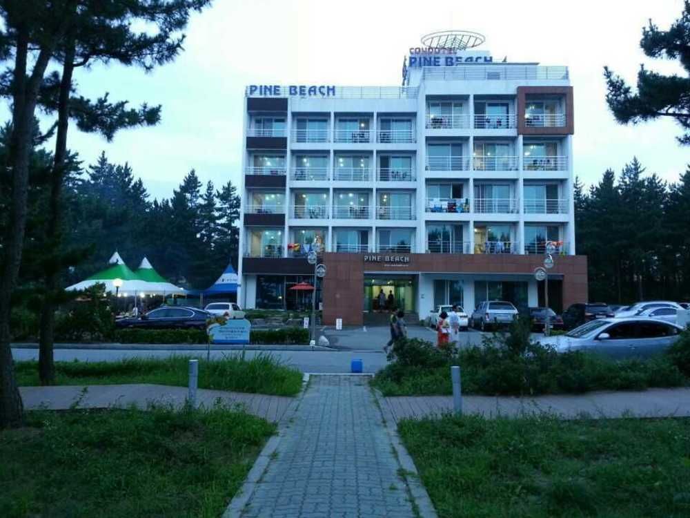 Pine Beach Jangjang Kültér fotó